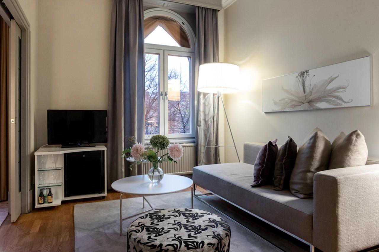 Elite Plaza Hotel