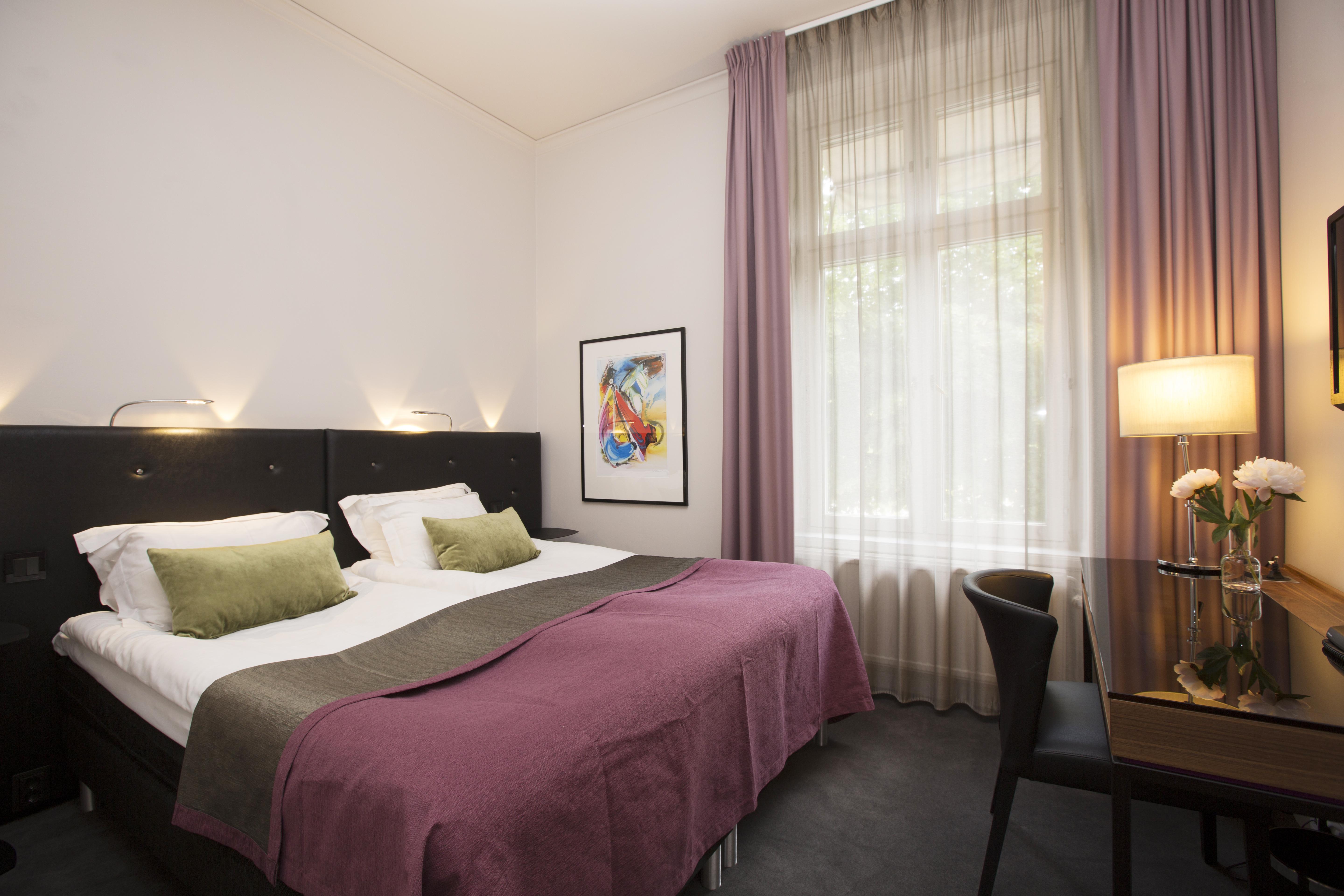 Elite Plaza 4*